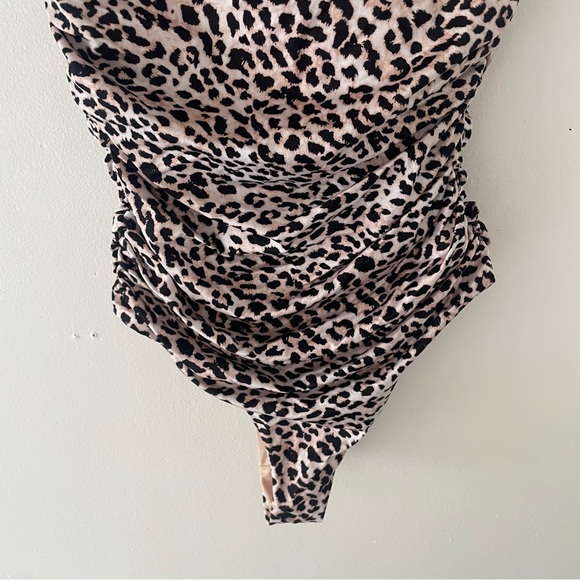 New! Victoria’s Secret ruched leopard one piece swimsuit nwot 37157 - Picture 5 of 11